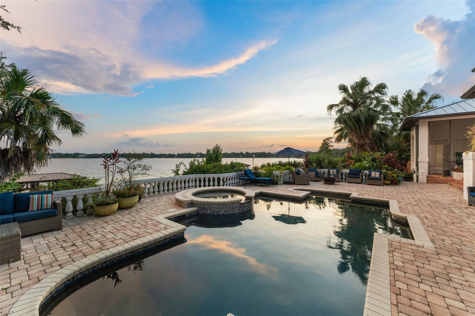 Property Photo: 9724 Chestnut Ridge Dr FL 34786