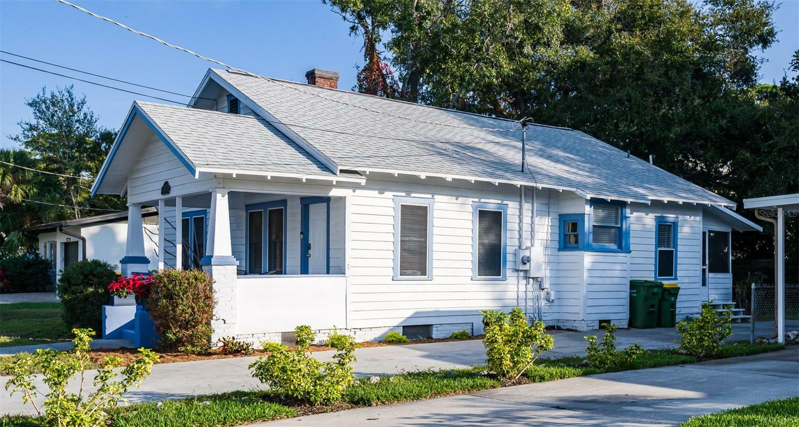 Property Photo: 1360 16th Street FL 34236