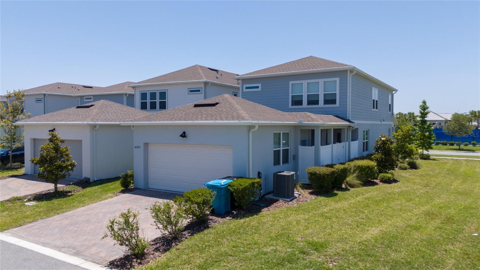 Property Photo: 14309 Lanikai Beach Drive FL 32827