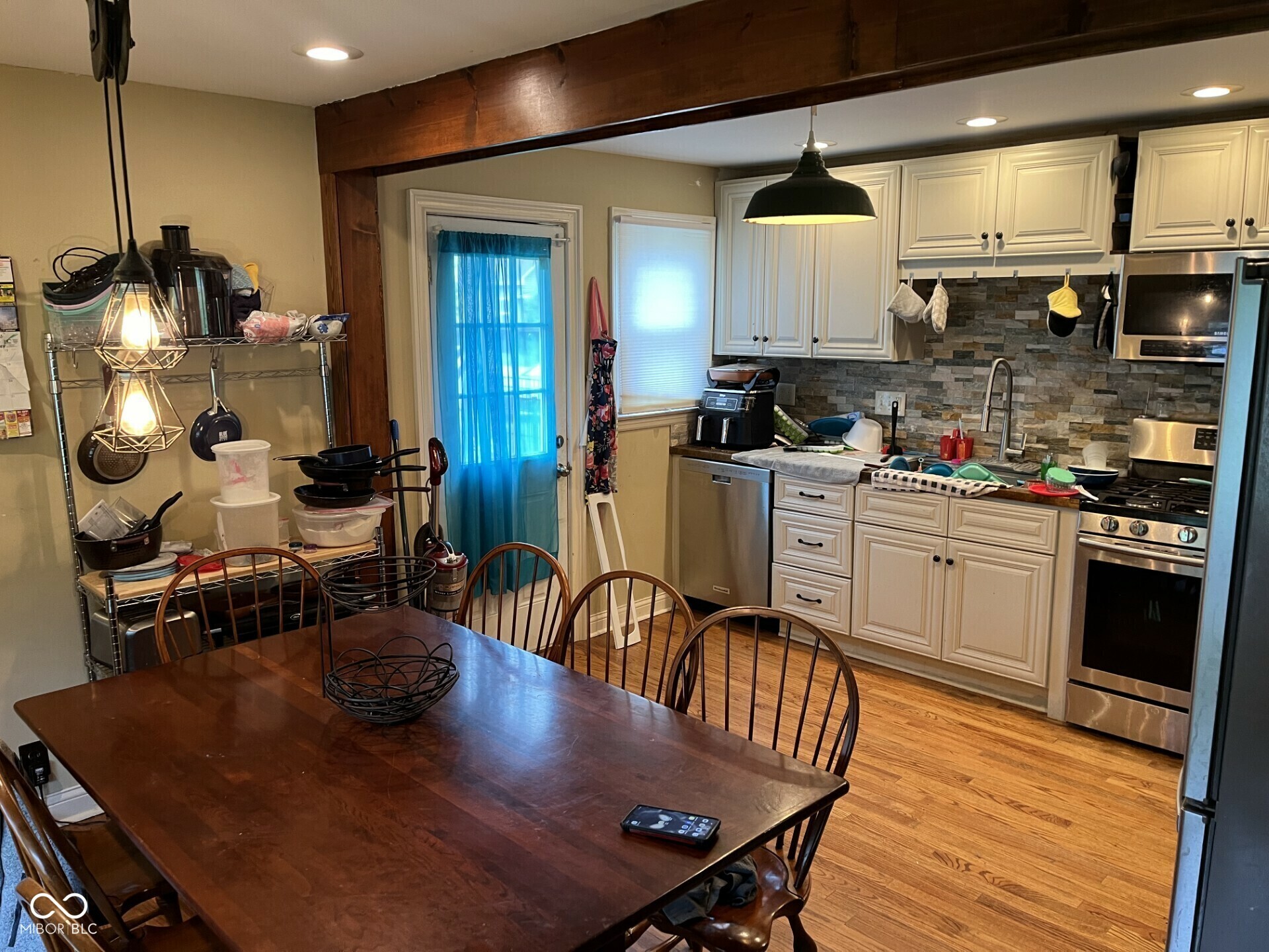 Property Photo: 230 E Poplar Street IN 46122