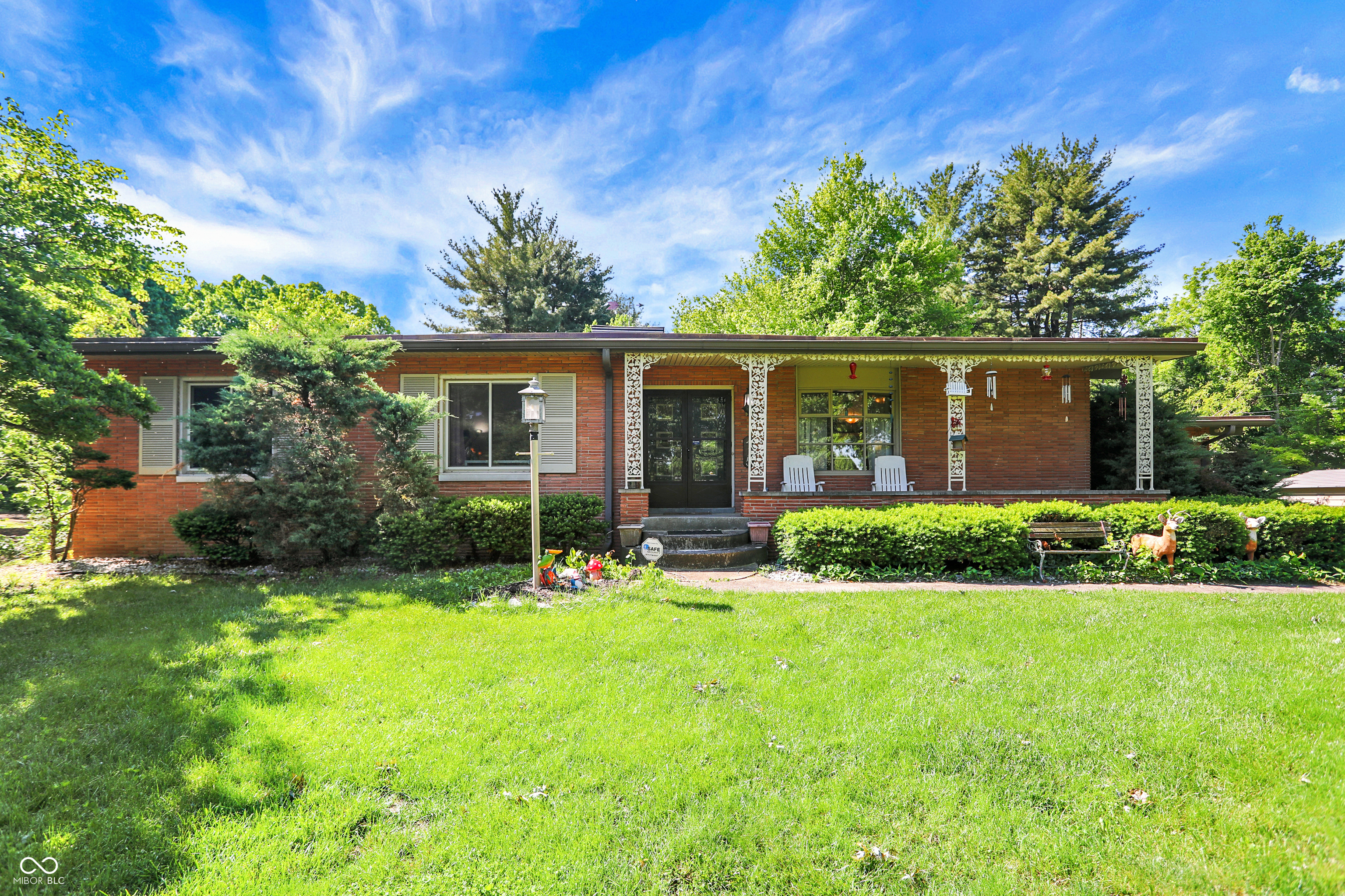Property Photo: 415 Woodhill Drive IN 46227
