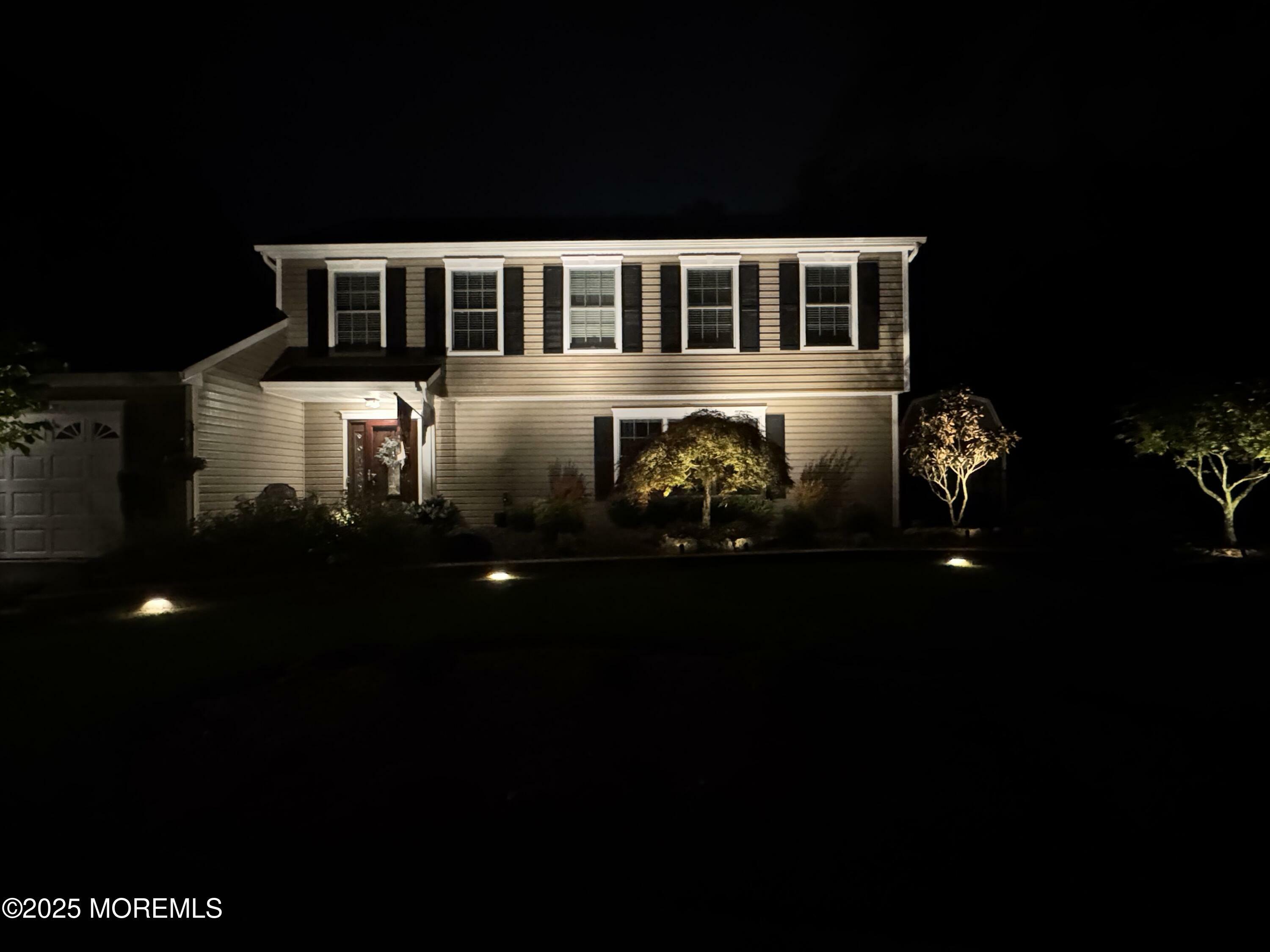 Property Photo: 7 Manor Court NJ 08857