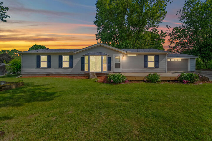 3820 Kaiser Road  Tecumseh MI 49286 photo