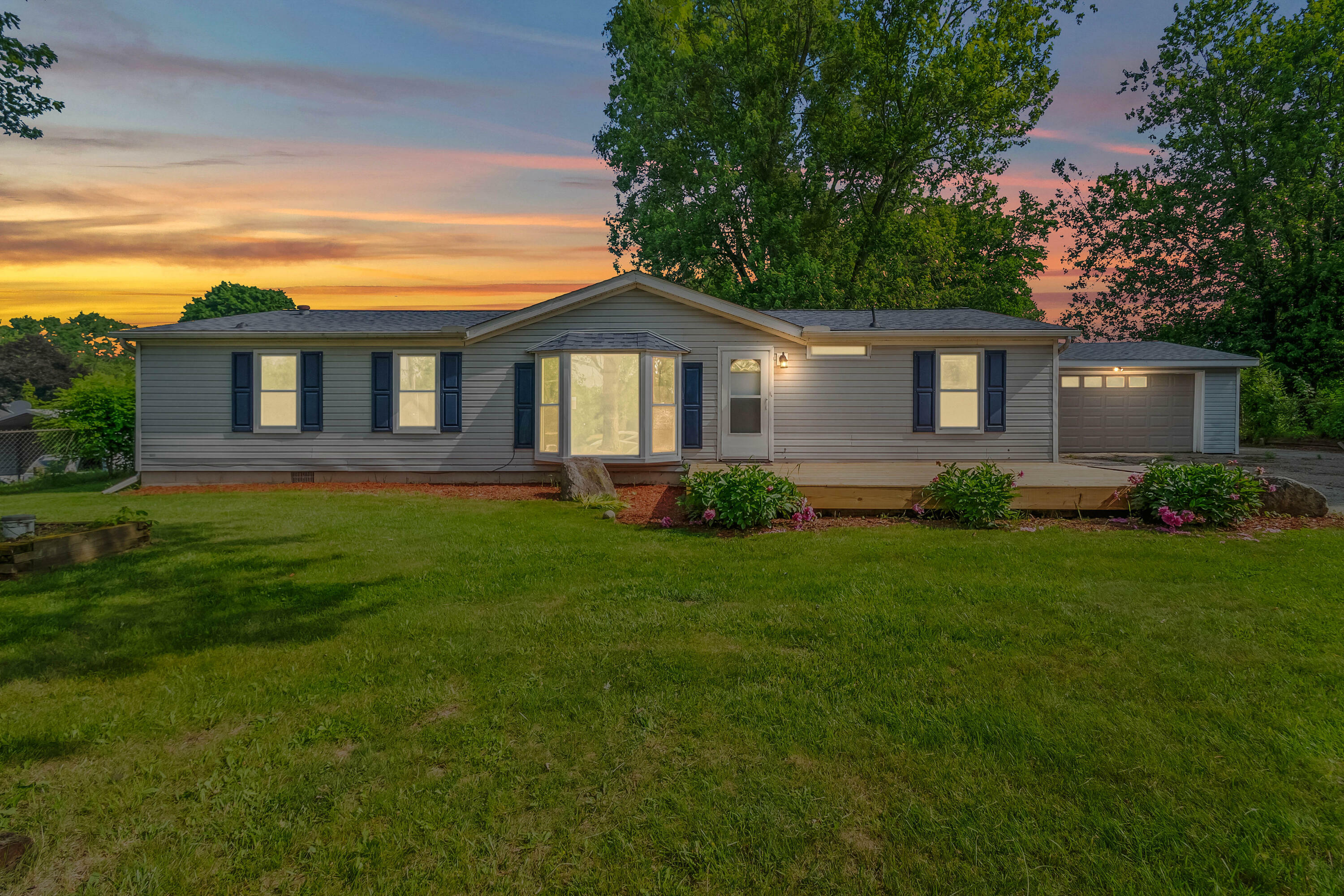 Property Photo: 3820 Kaiser Road MI 49286