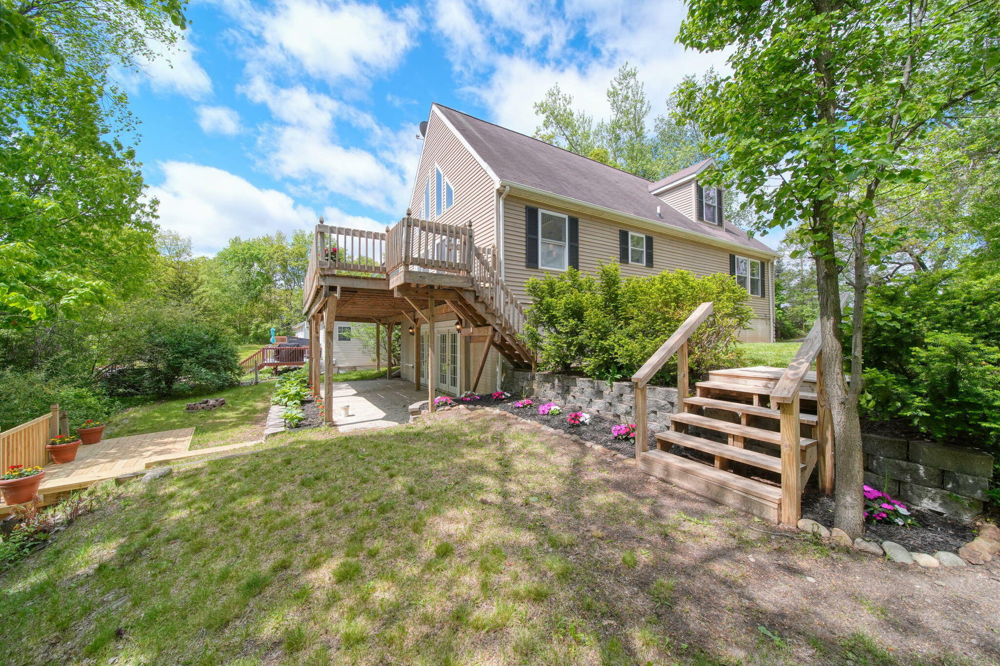 10771 Woodbrook Drive  Cement City MI 49233 photo
