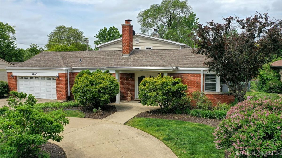 4830 Wolf Road  Western Springs IL 60558 photo