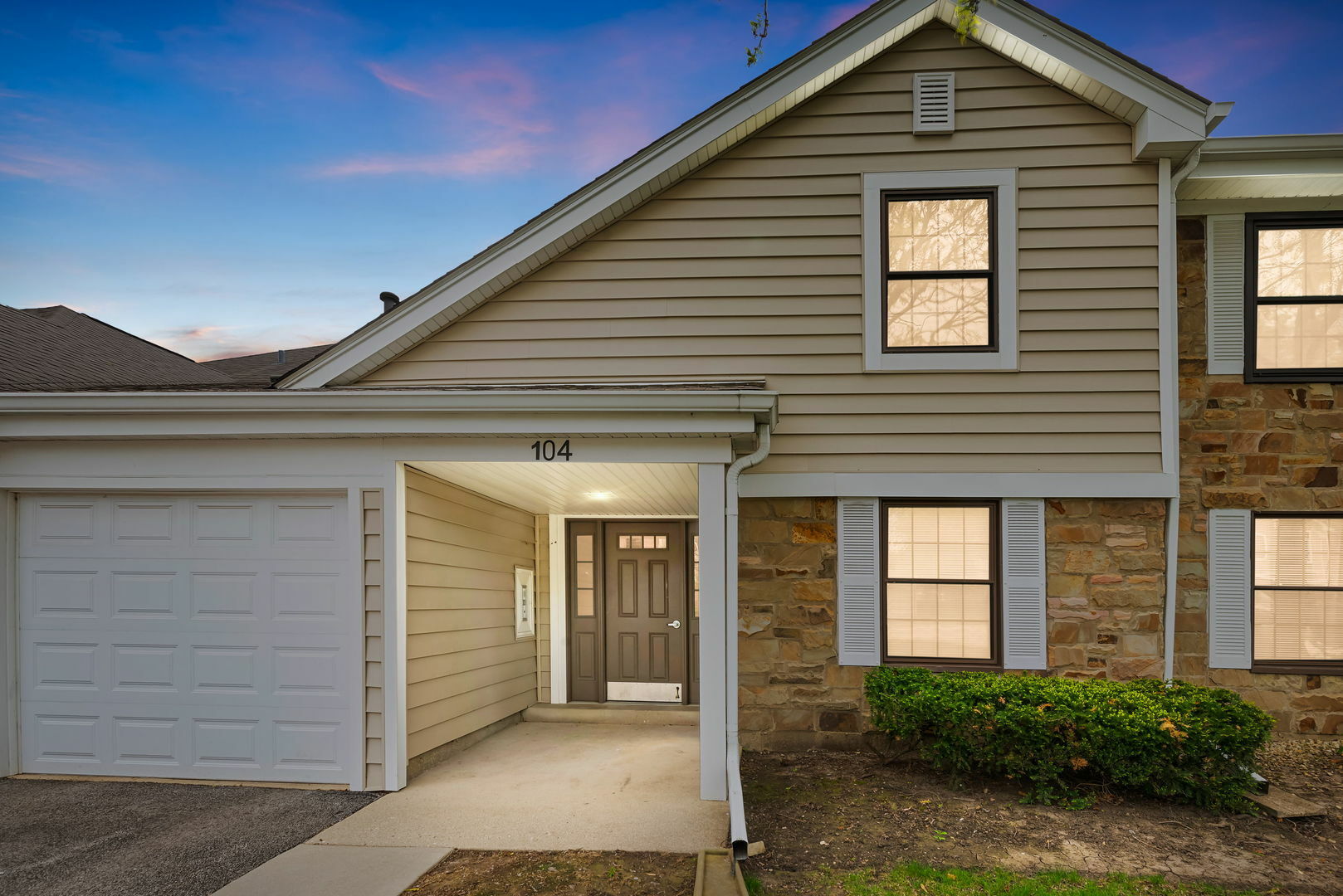 Property Photo: 104 Burr Oak Lane D2 IL 60193