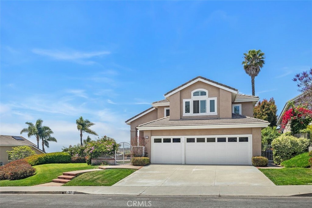 Property Photo: 27 High Bluff CA 92677