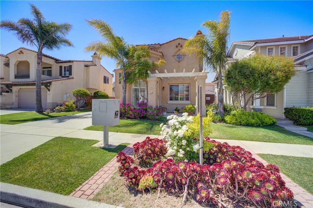 Property Photo:  932 Provance Avenue  CA 93458 