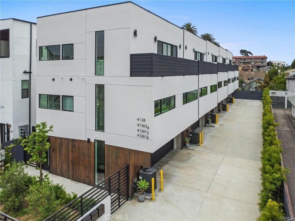 Property Photo:  4136 3/4 Normal Avenue 3/4  CA 90029 