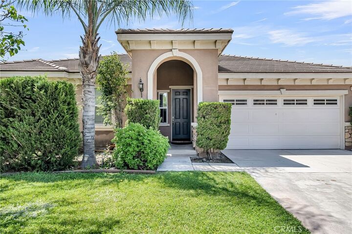 Property Photo:  16569 Sugar Lane  CA 92337 