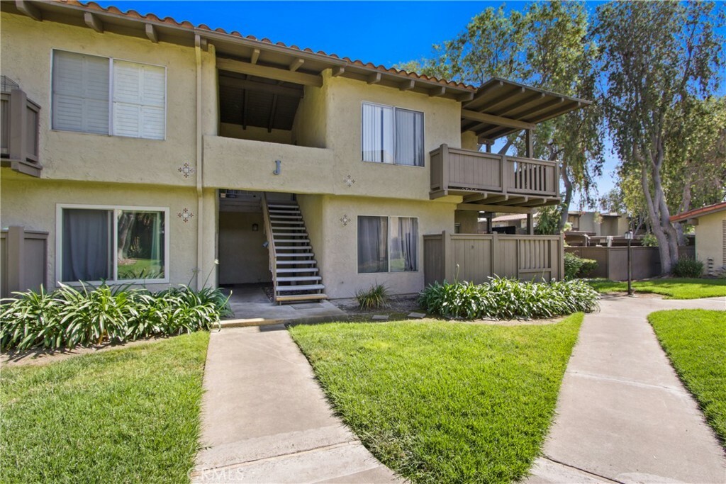 Property Photo:  1345 Cabrillo Park Drive J08  CA 92701 