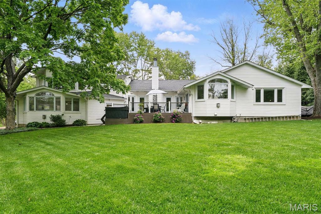 Property Photo: 915 Woodshire Lane MO 63141