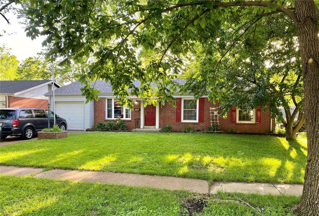 Property Photo: 1465 Burning Tree Drive MO 63033