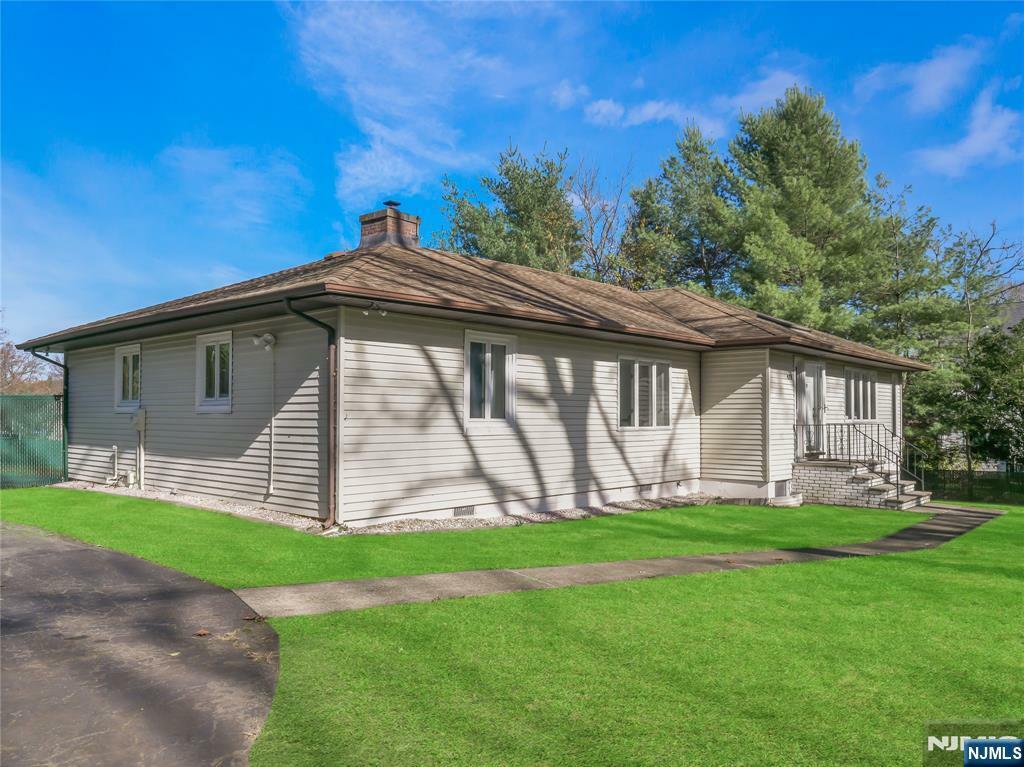 Property Photo: 419 Ratzer Road NJ 07470