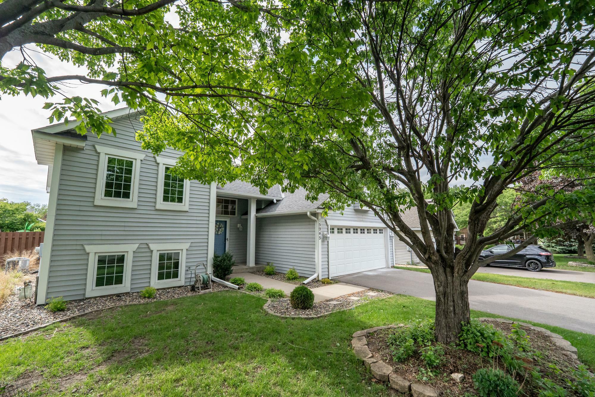 Property Photo: 15945 Gallant Court MN 55124