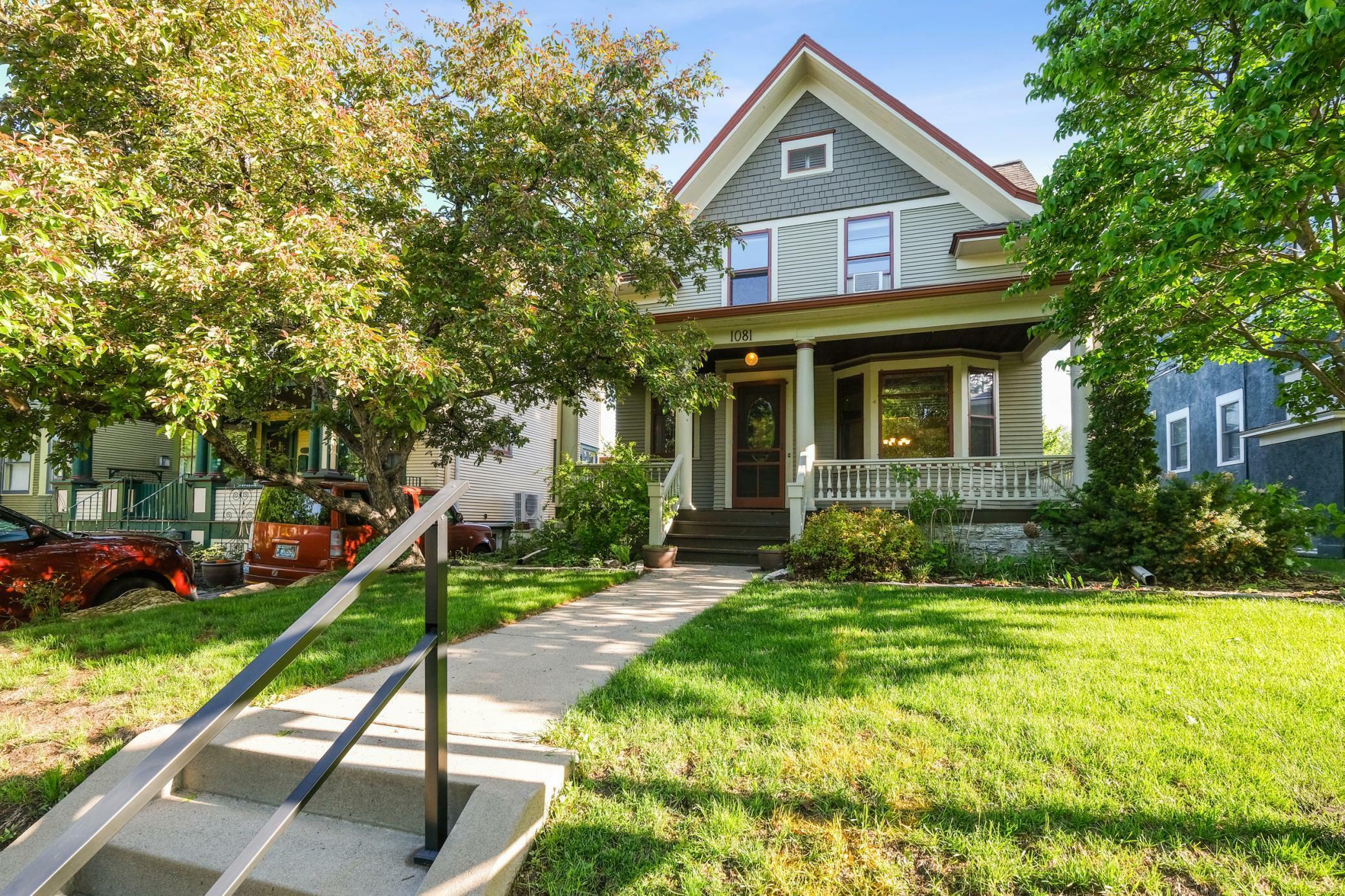 Property Photo: 1081 Lincoln Avenue MN 55105