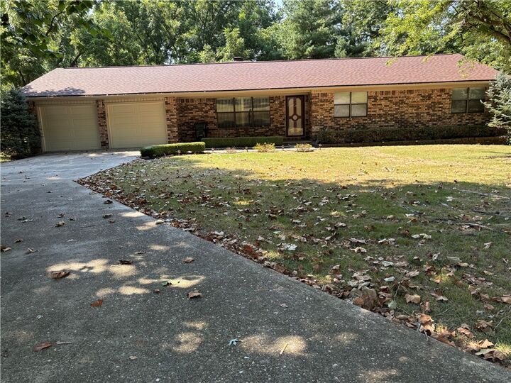 Property Photo: 1010 Sherman Avenue AR 72601