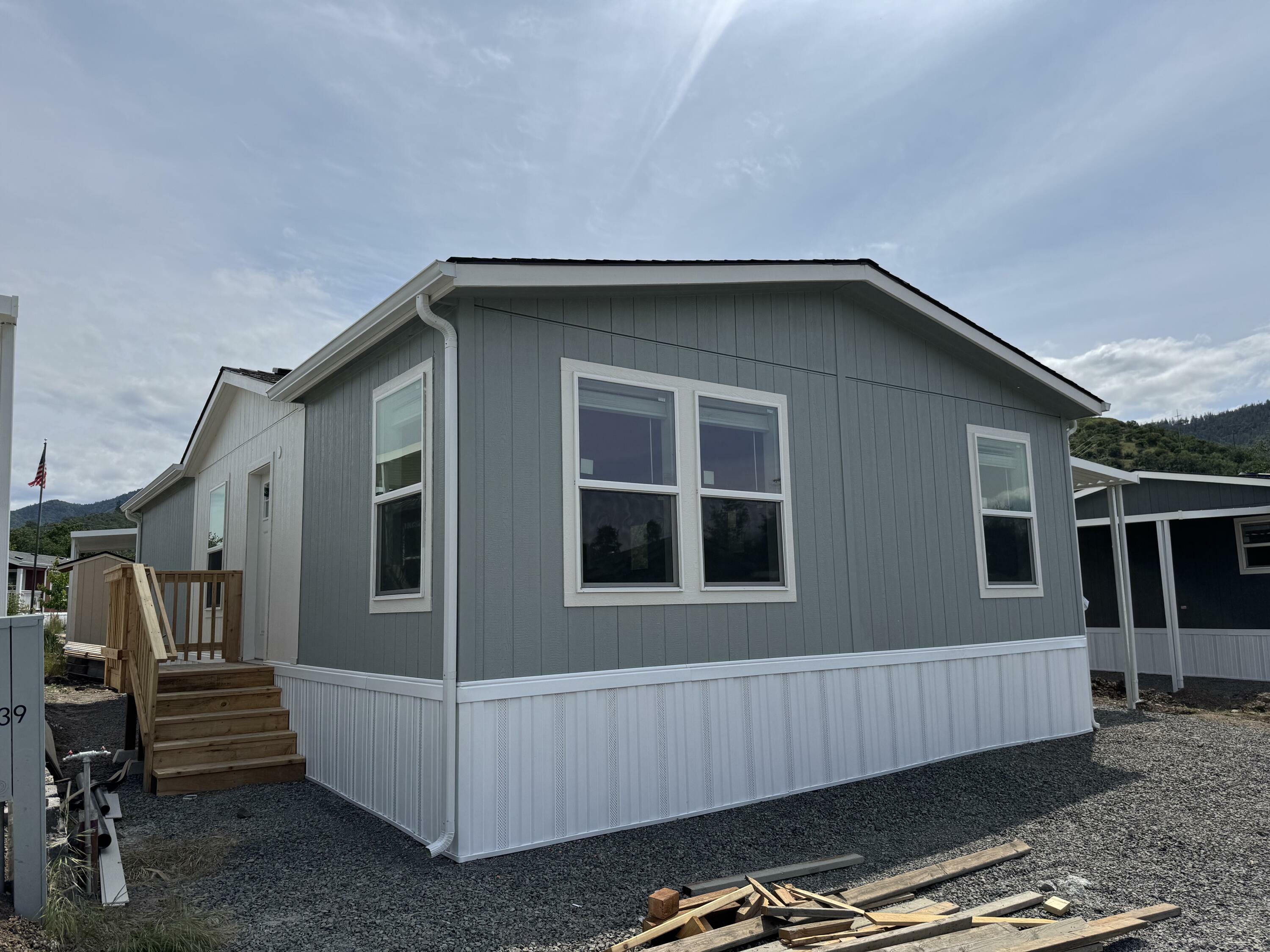 Property Photo: 1 Corral Lane #38 OR 97520