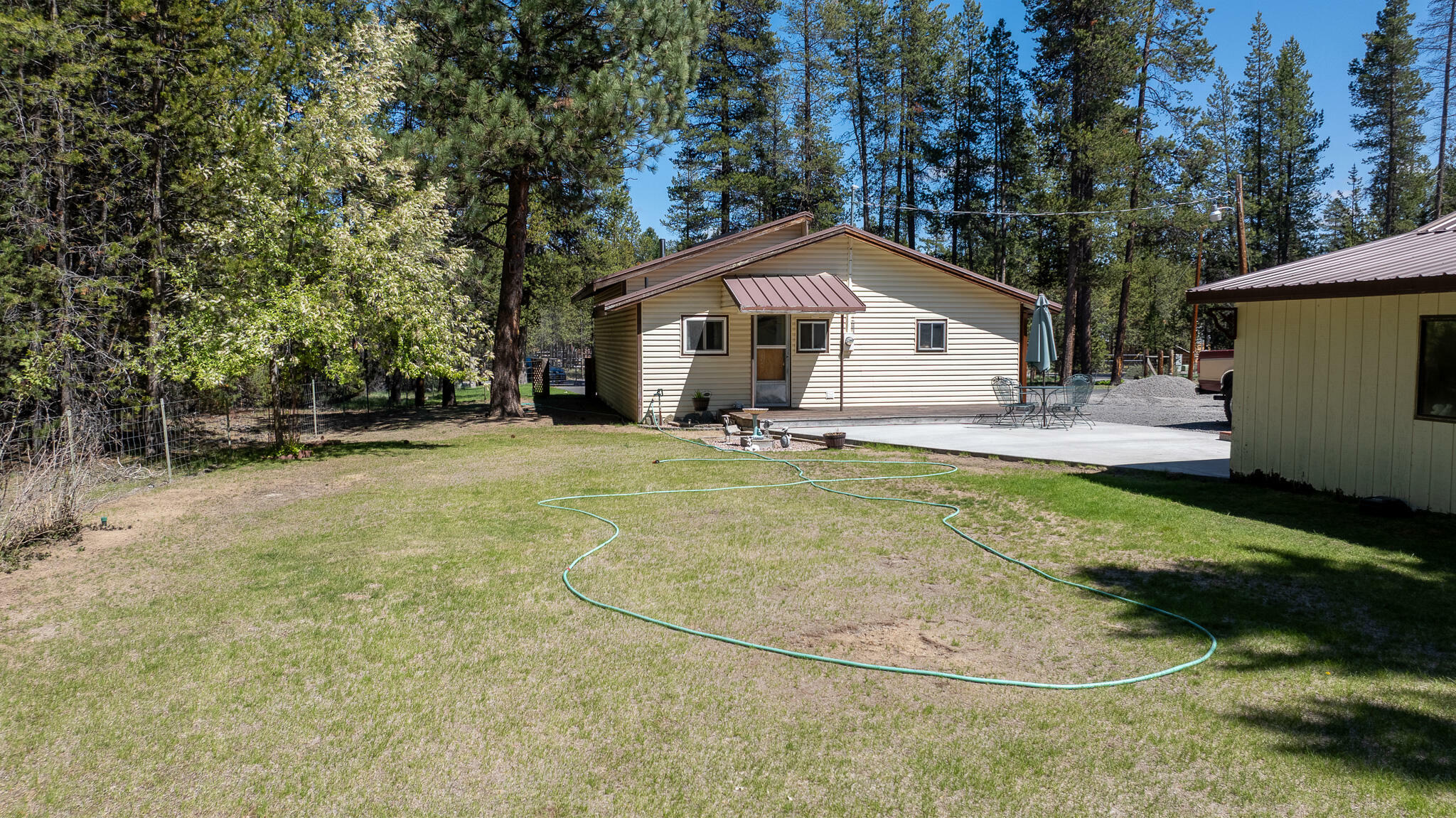 Property Photo: 52365 Stearns Road OR 97739
