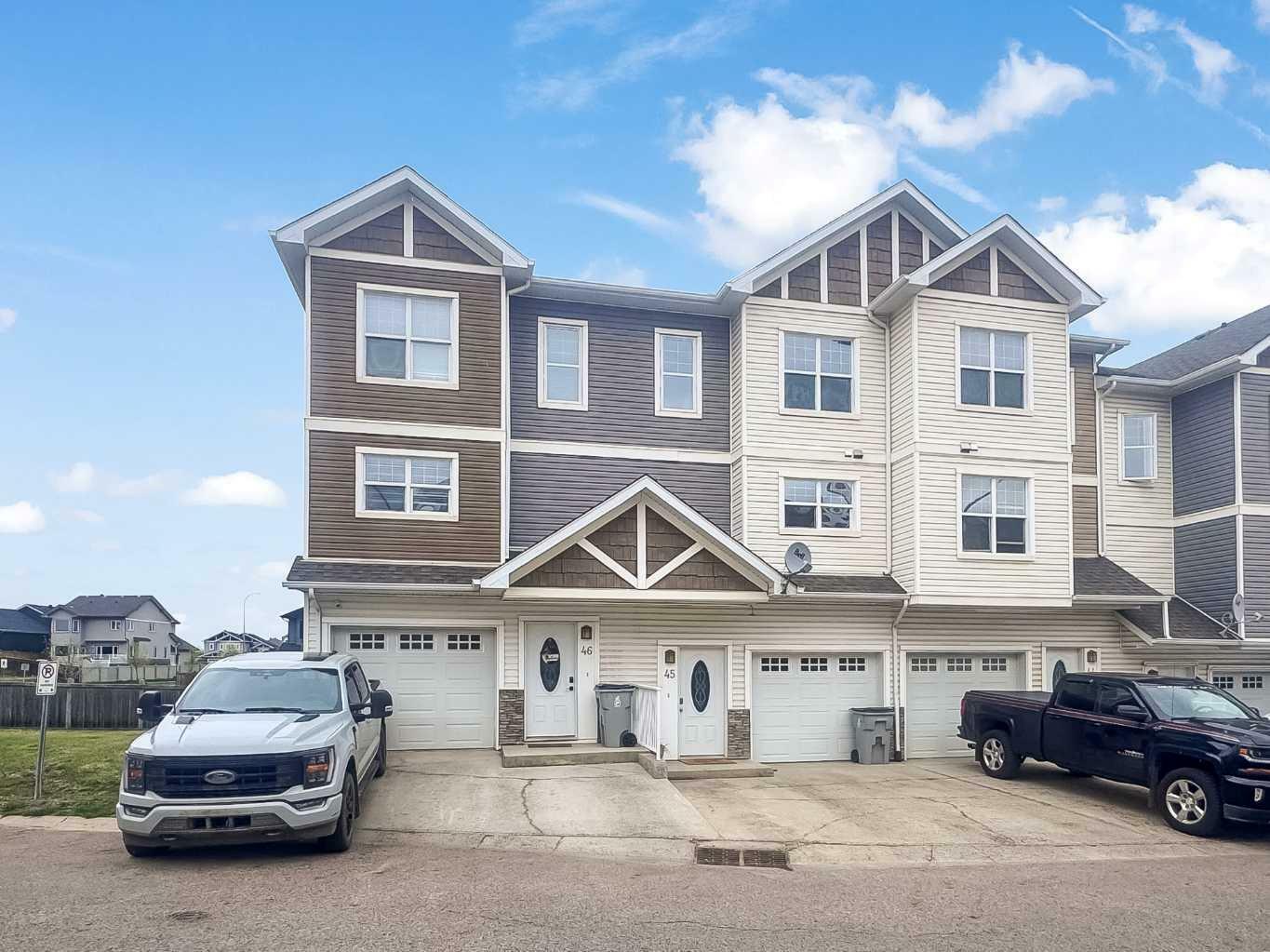 Photo de la propriété: 180 Riverstone Ridge 46 AB T9K 0V6