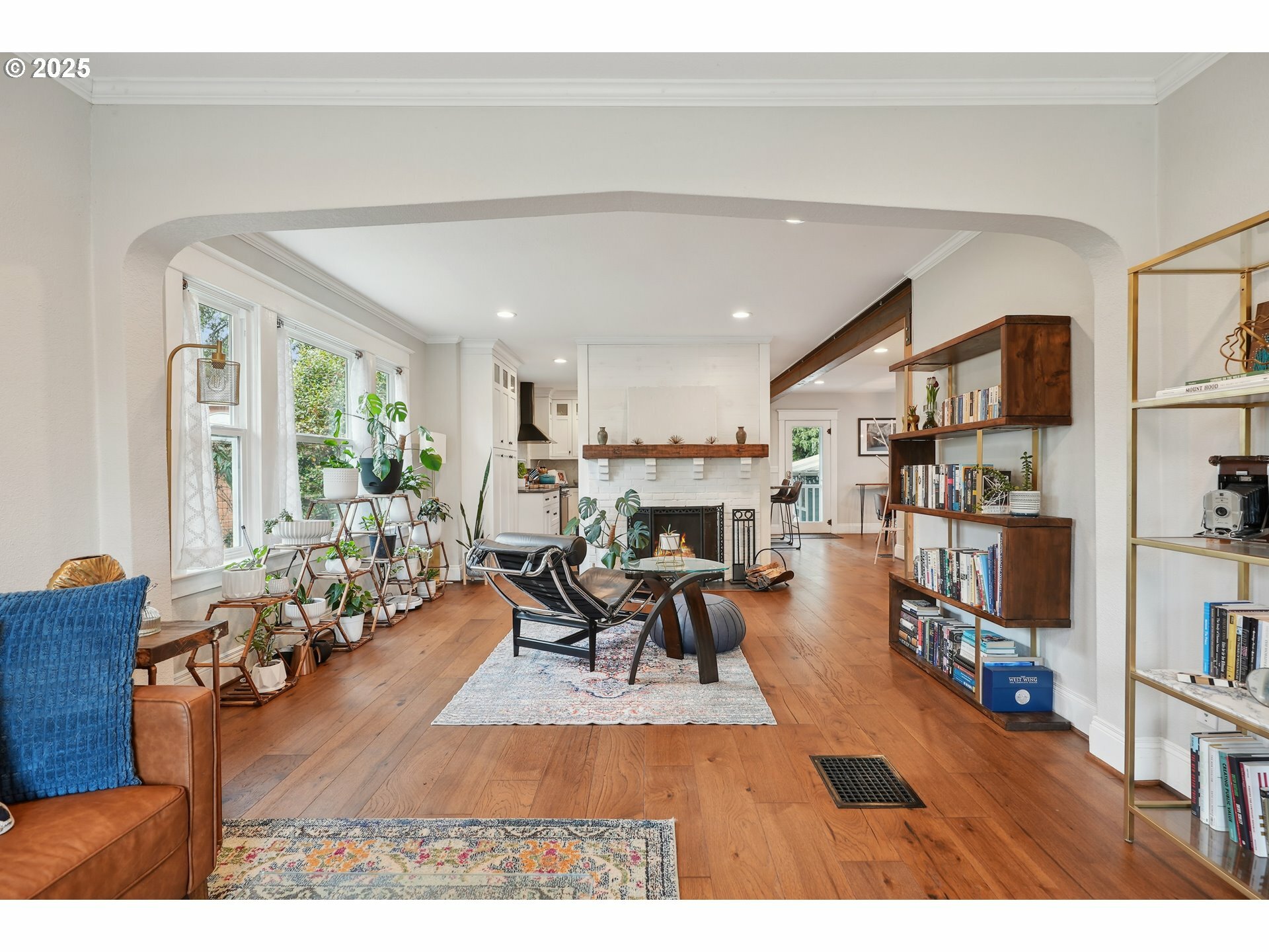 Property Photo: 315 NE 84th Ave OR 97220