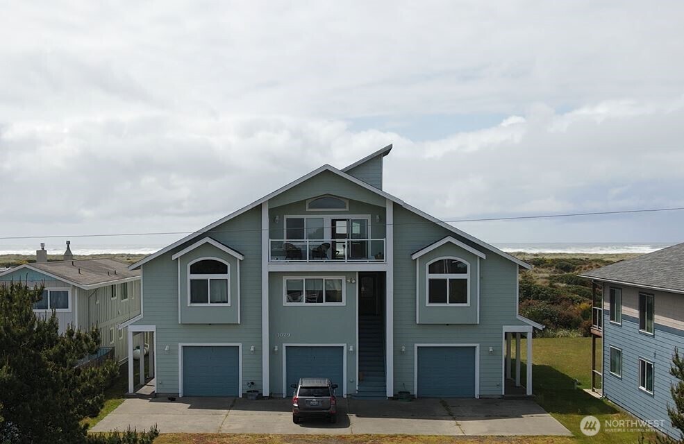 Property Photo: 1029 S Sand Dune Avenue SW WA 98569
