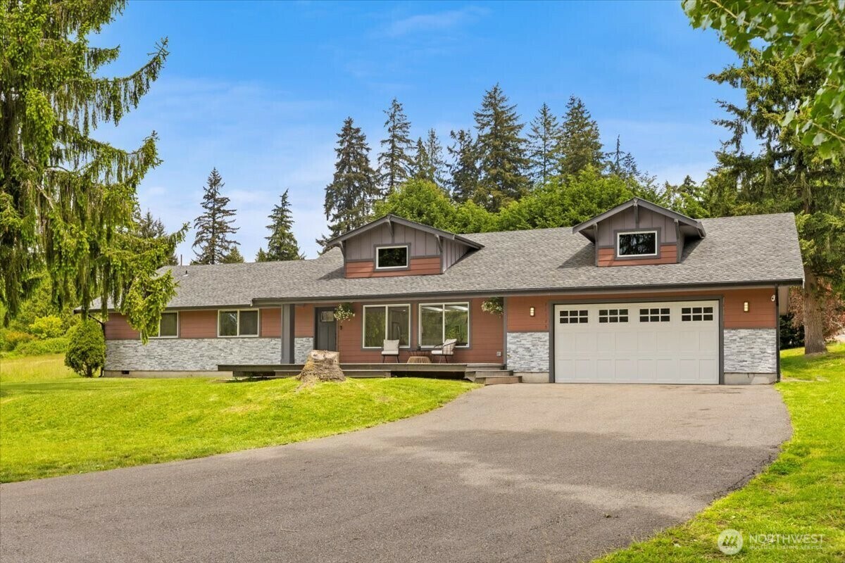 Property Photo: 12125 E Woodland Avenue WA 98373