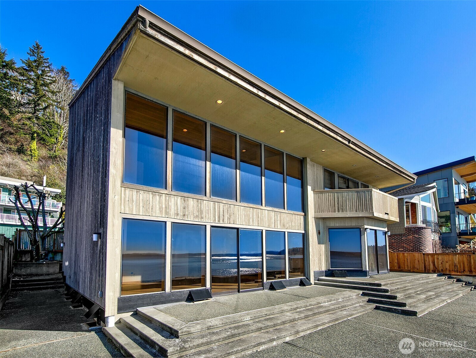 Property Photo: 2837 SW 172nd WA 98166
