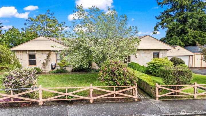 Property Photo: 1936 Nipsic Avenue WA 98310