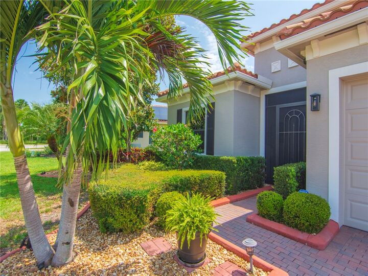 Property Photo:  5582 49th Avenue  FL 32967 
