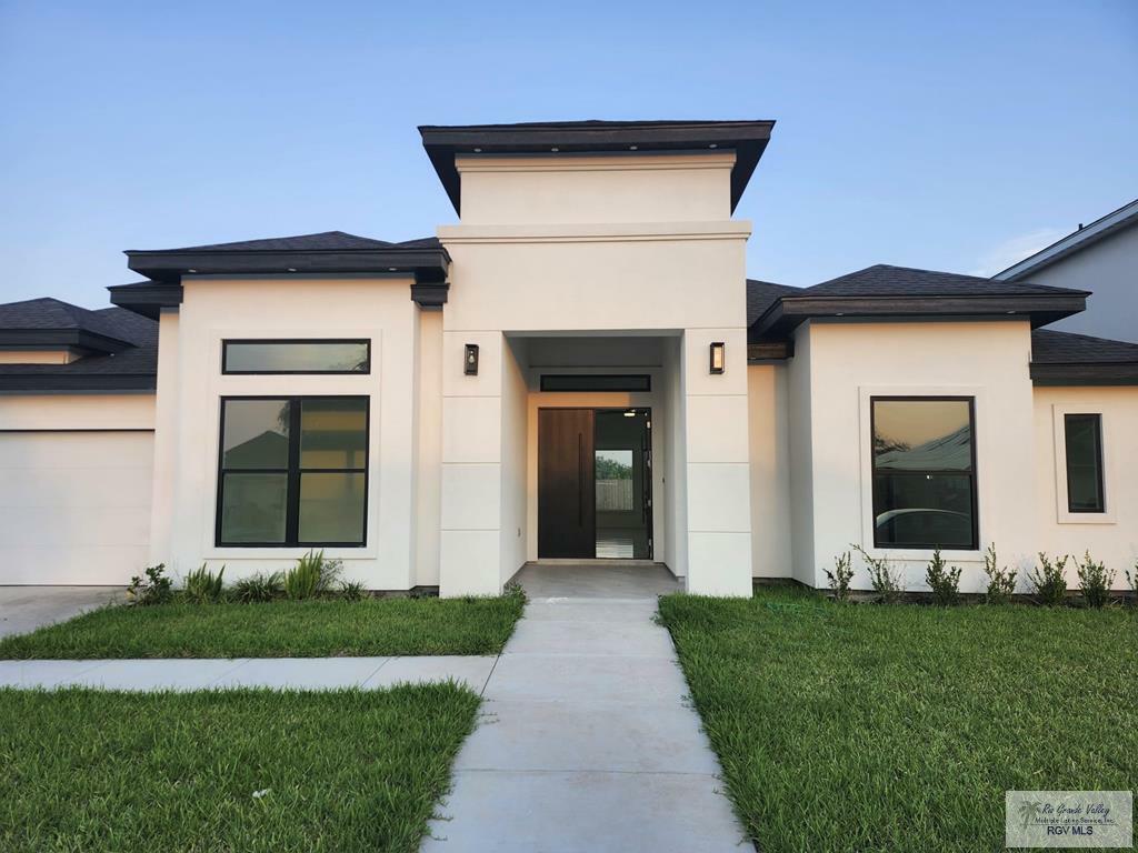 Property Photo: 1321 White Oak Dr. TX 78522
