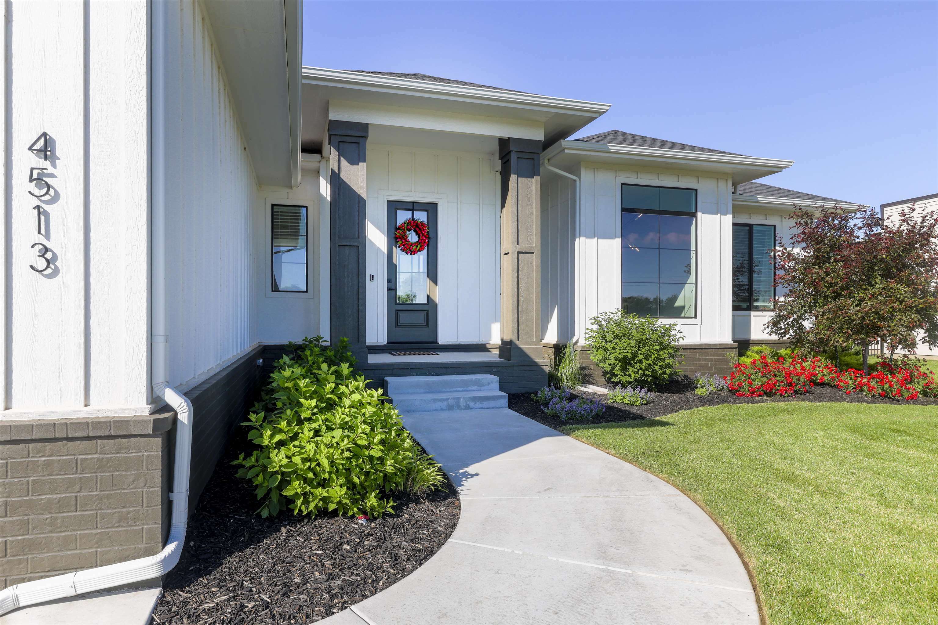 Property Photo: 4513 N Bluestem St KS 67101