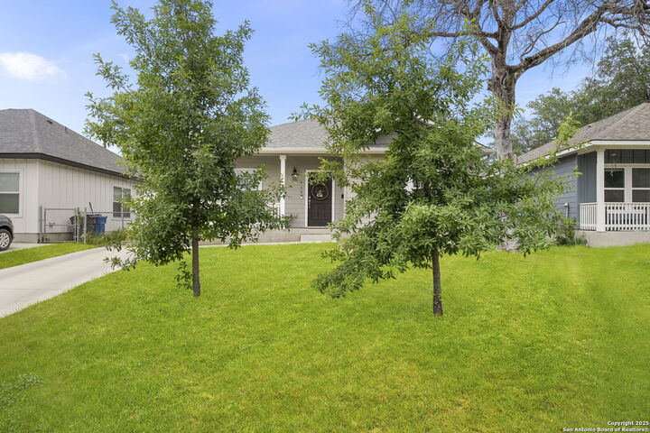 Property Photo:  419 Channing Ave  TX 78210 
