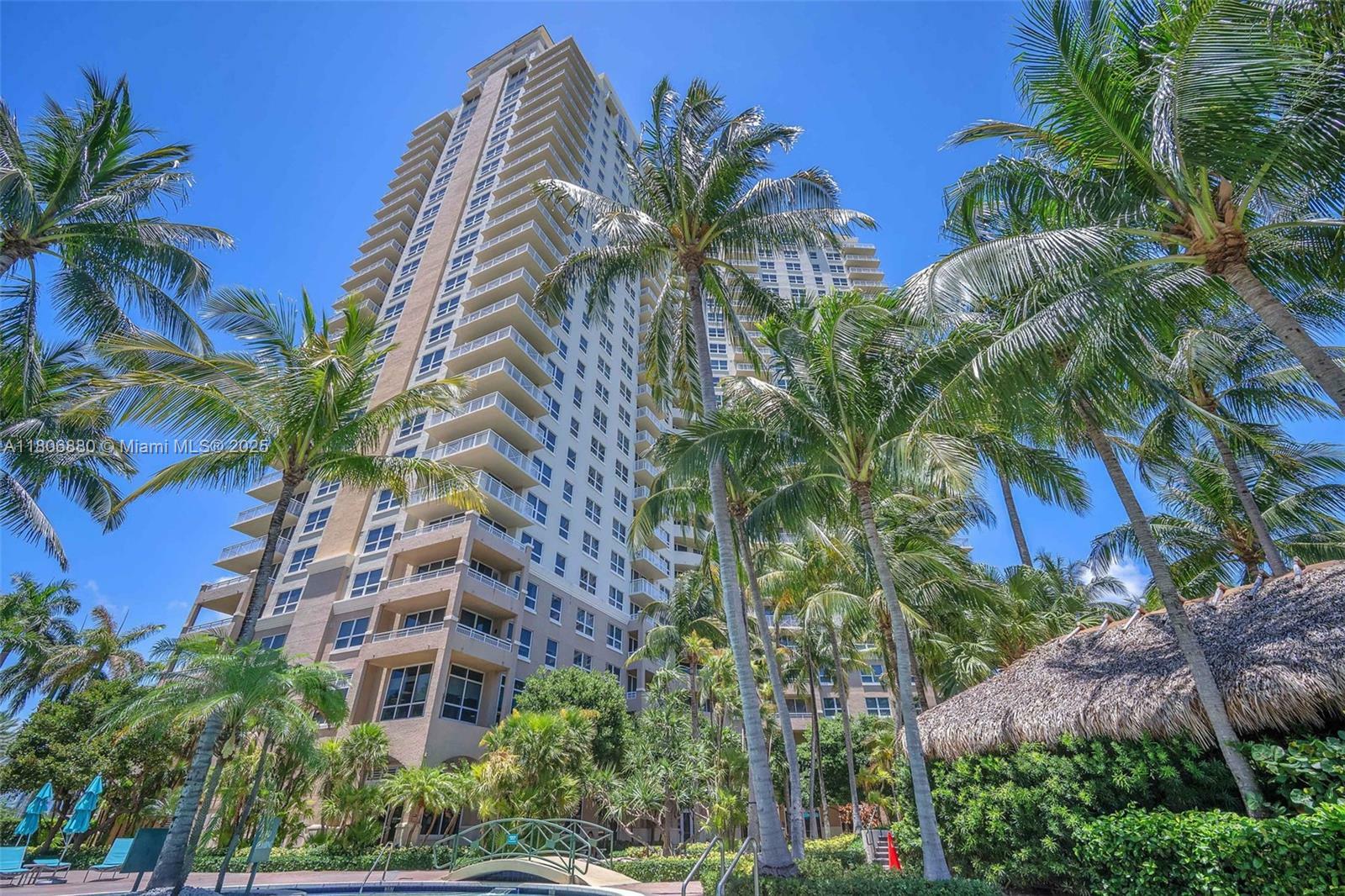 Property Photo: 19501 W Country Club Dr 607 FL 33180
