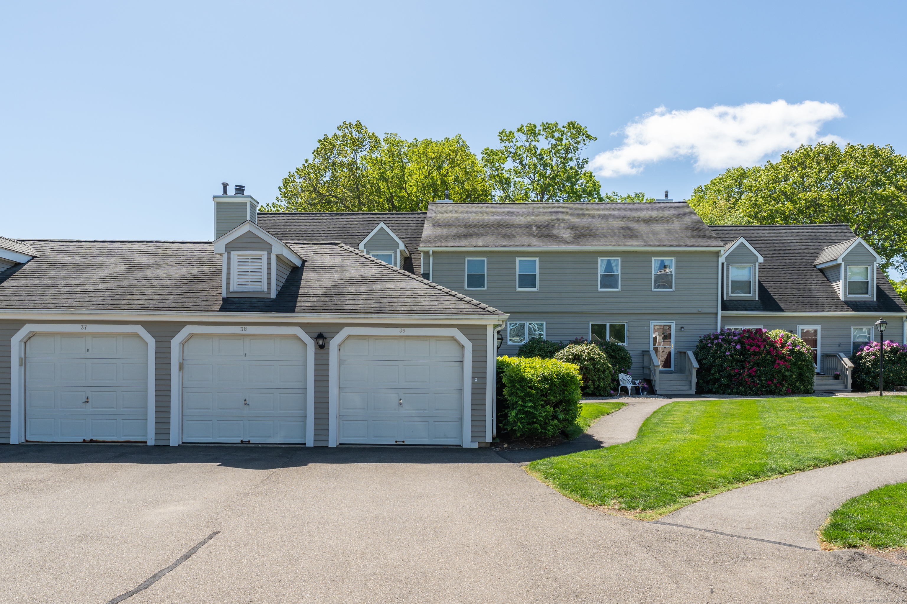 Property Photo: 214 Alps Road 37 CT 06405