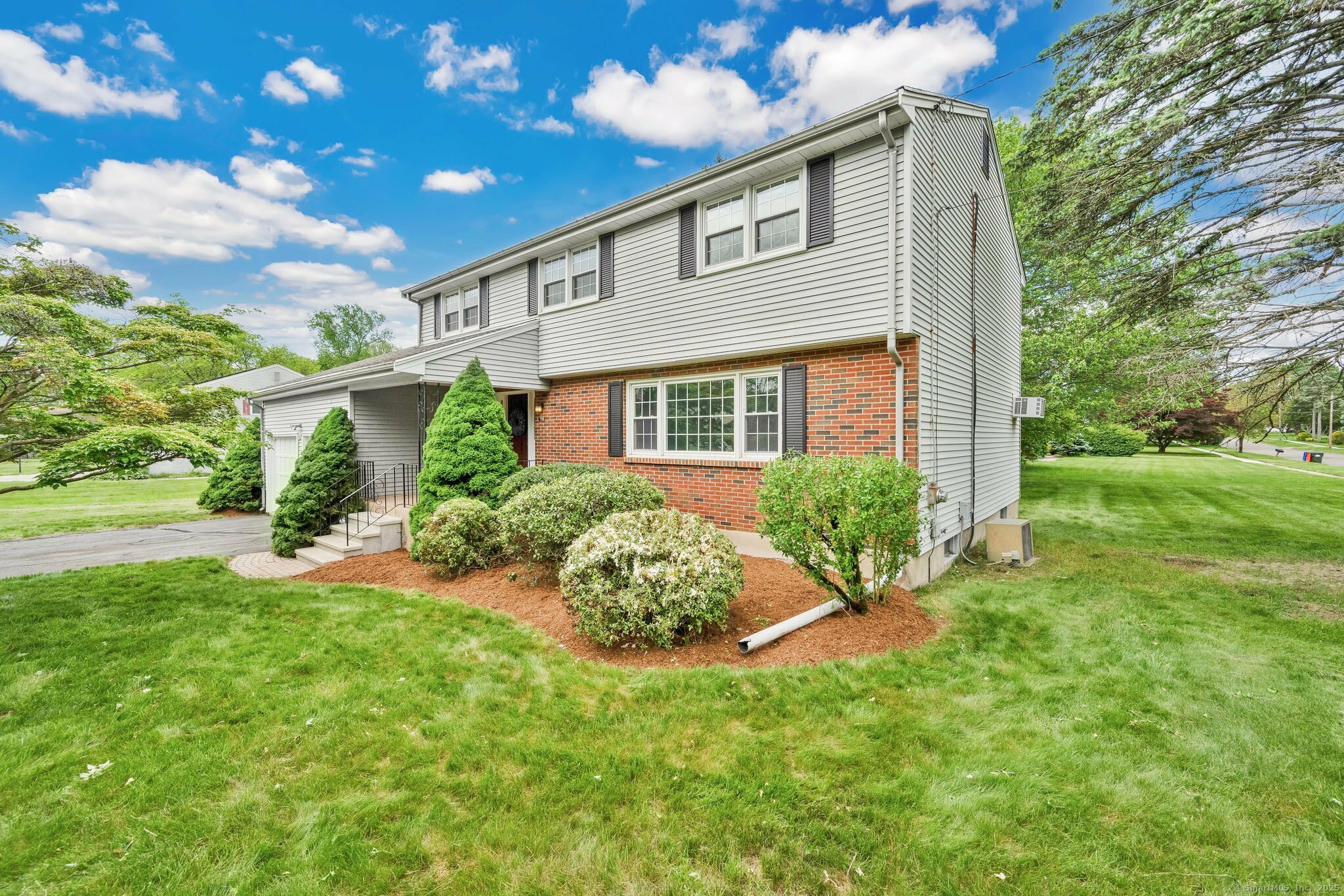 Property Photo: 116 Heywood Drive CT 06033