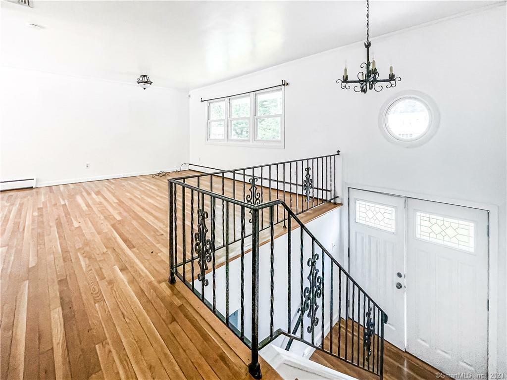 Property Photo:  4 Robert Lane  CT 06880 