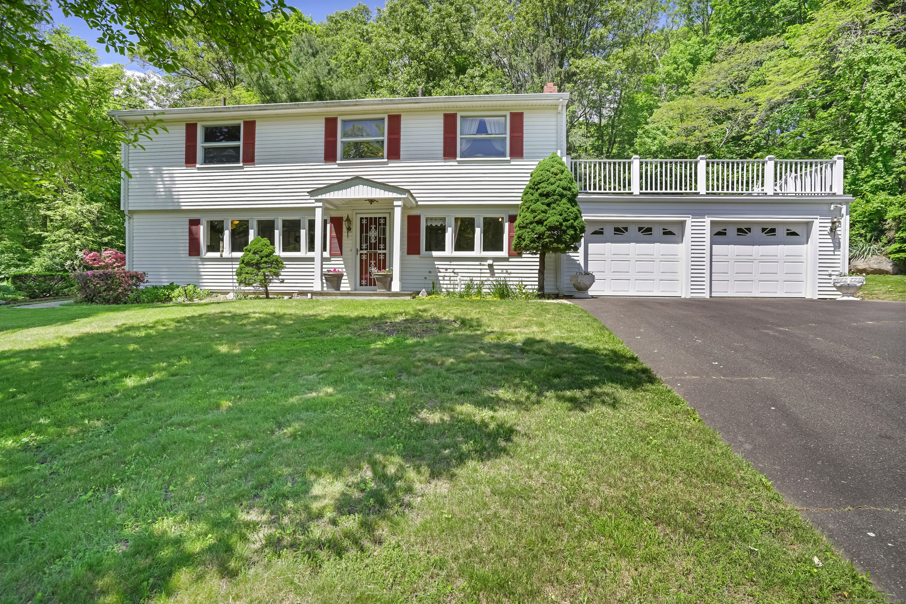 Property Photo: 37 Shawnee Road CT 06611