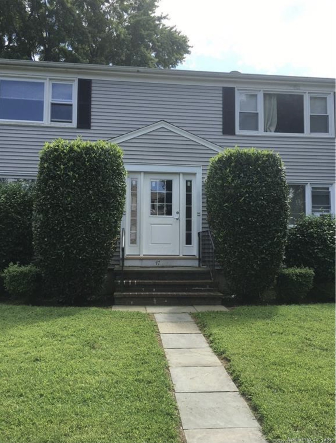 Property Photo:  47 Park Street 1L  CT 06902 