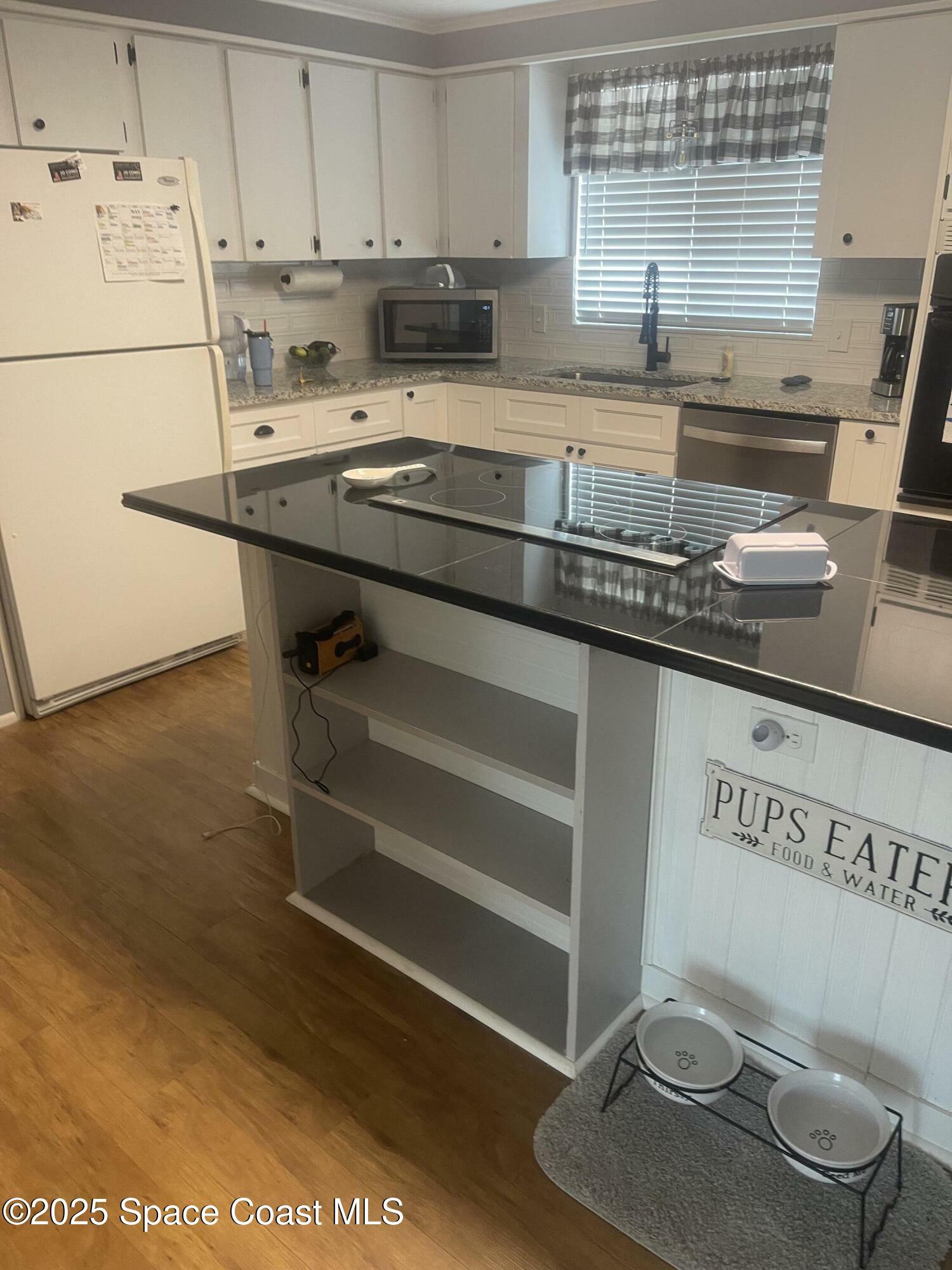 Property Photo: 524 Susan Drive FL 32904