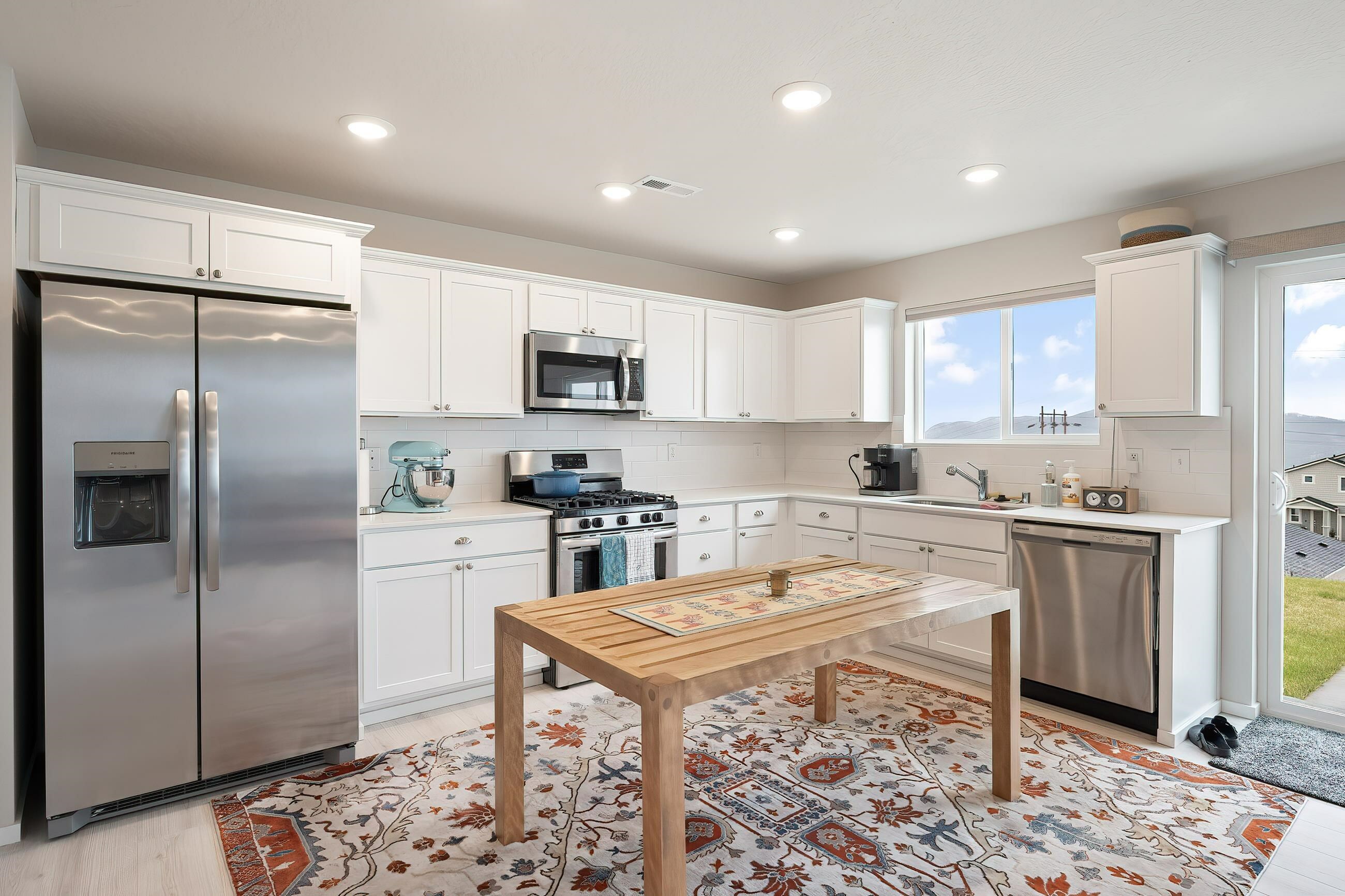 Property Photo: 4512 W Bedford Ave WA 99208