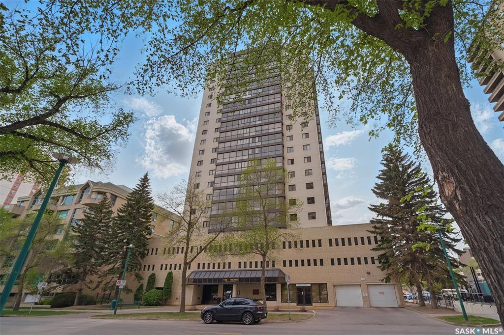 Property Photo: 315 5th Avenue N 1401 SK S7K 5Z8