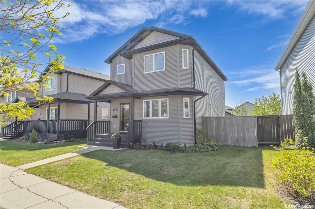Property Photo: 218 Willowgrove Boulevard SK S7W 1A2