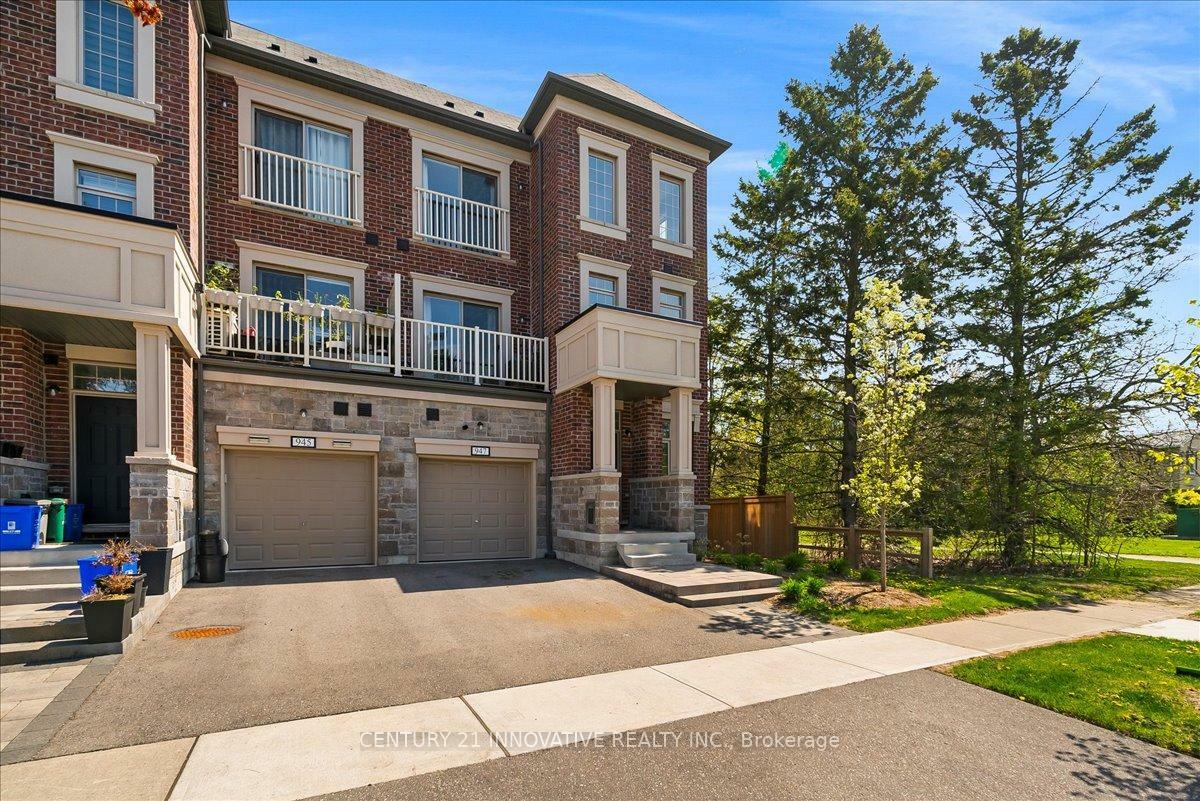 Property Photo: 947 Finley Avenue ON L1S 3V5