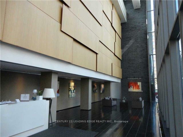 Photo de la propriété: 33 Charles Street E 3707 ON M4Y 0B7