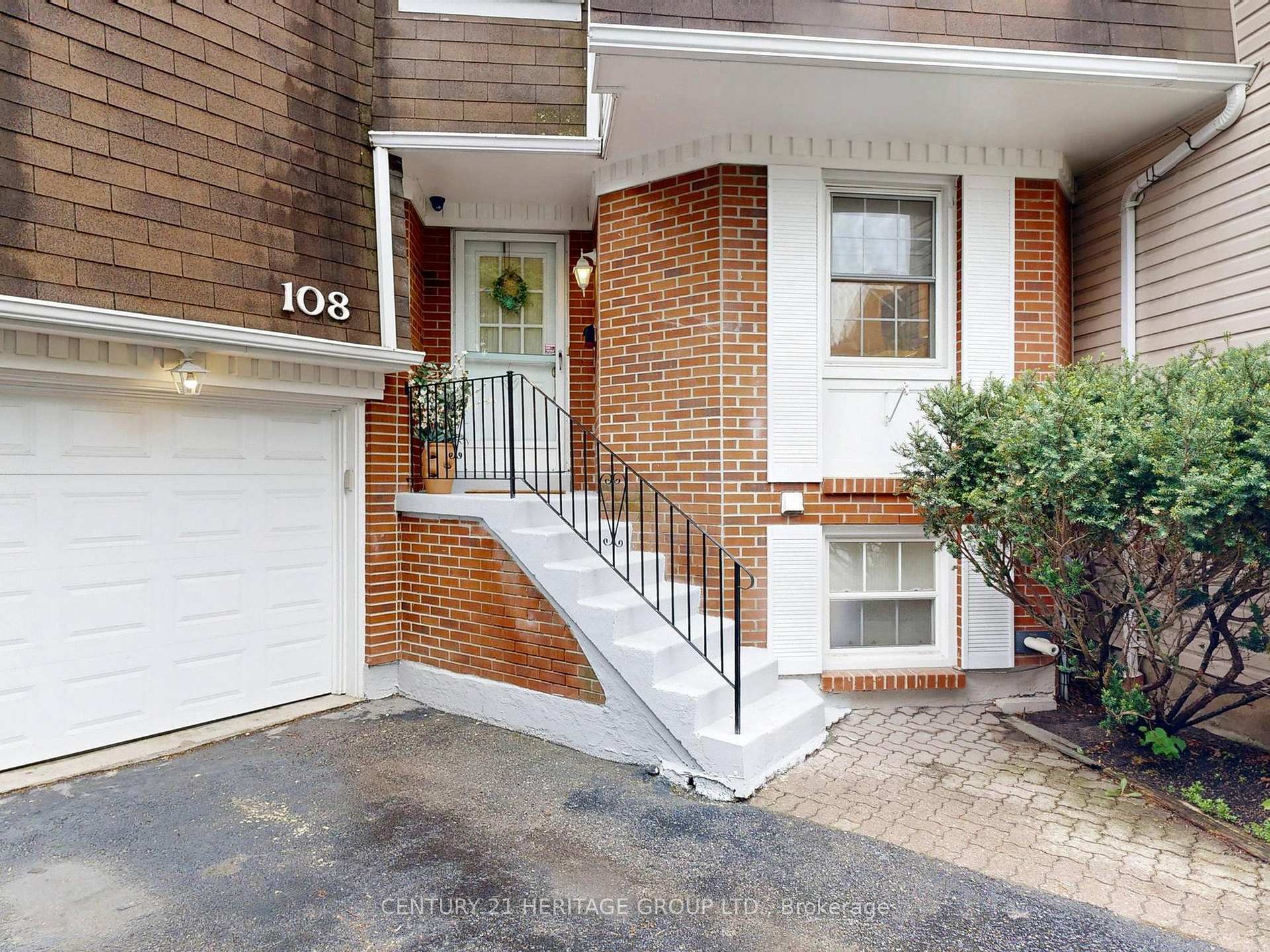 108 Confederation Way  Markham ON L3T 5R5 photo