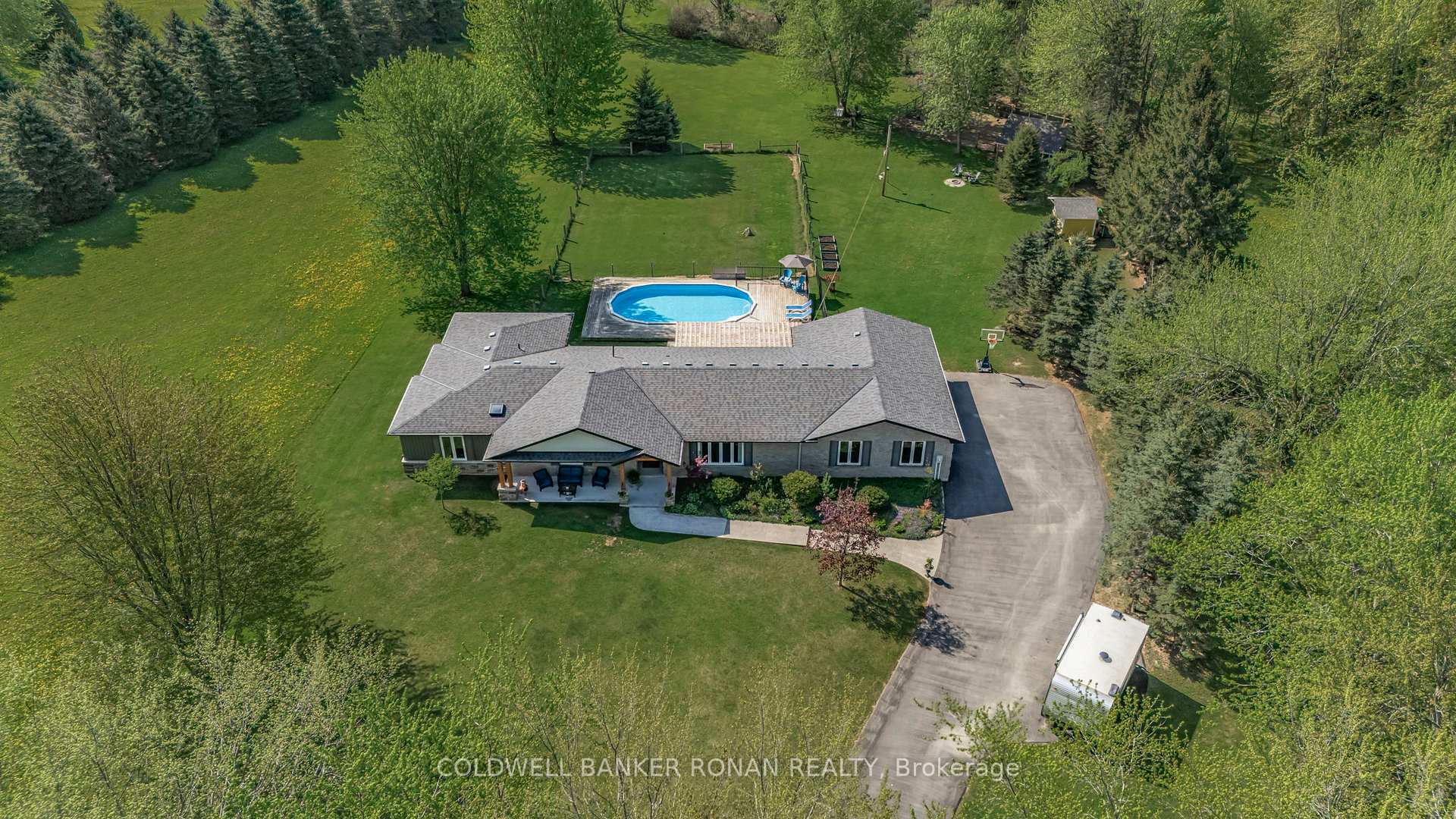 Property Photo: 6349 12th Line ON L9R 1V4