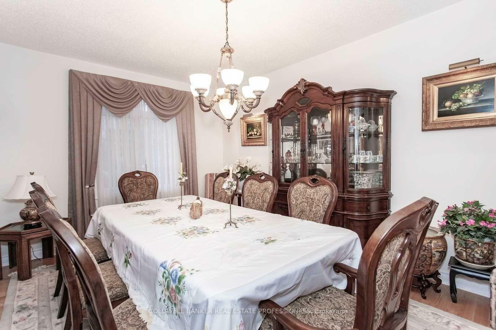 Property Photo: 50 Links Lane ON L6Y 5H1