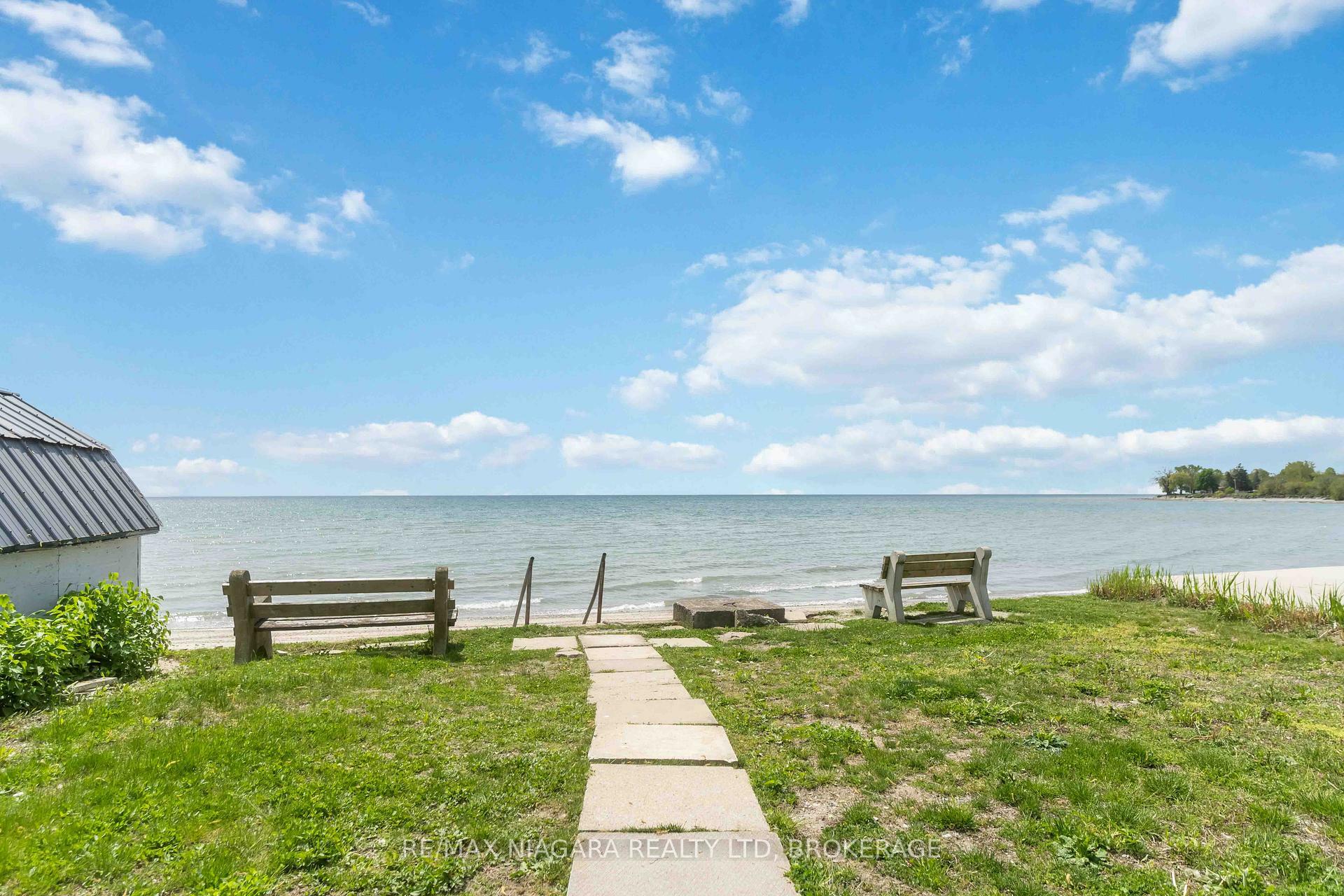 Property Photo: 11110 Desiree Street ON L0S 1V0